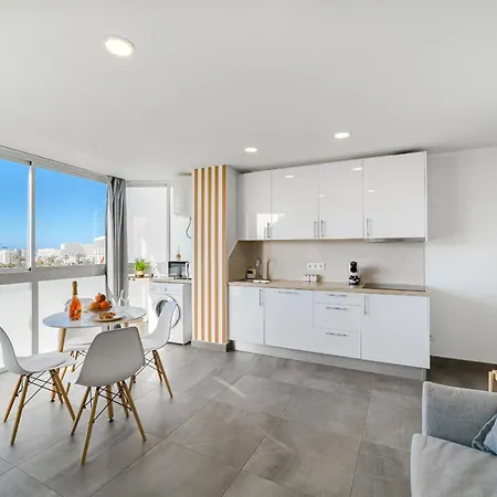 公寓 Pambnb Playa De Americas 1br With Pool